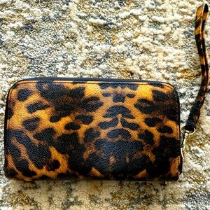 Faux leather wristlet NWOT
